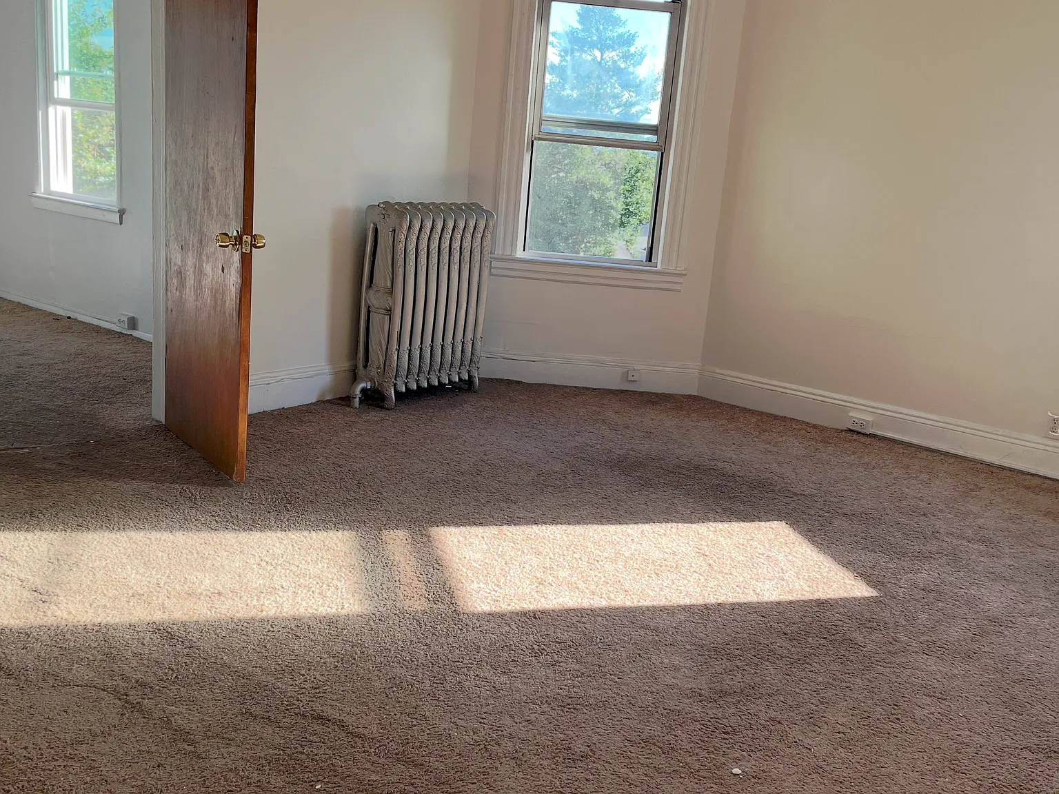 2 bed, $2,400 — Photo 4