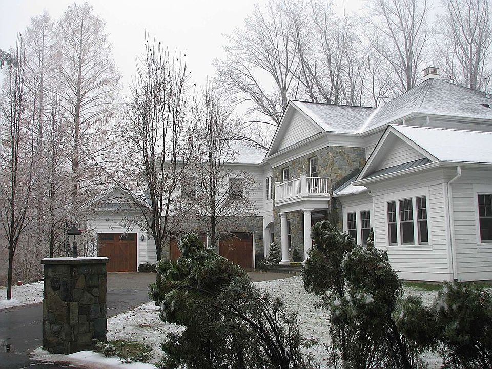 2nd image of 1430 Kirby Rd
