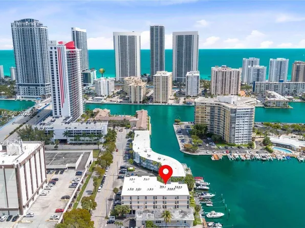 2420 Diana Dr APT 203, Hallandale, FL 33009