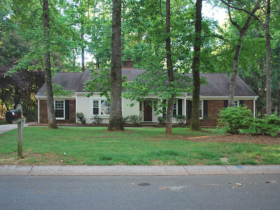 1st image of 920 Black Oak Dr