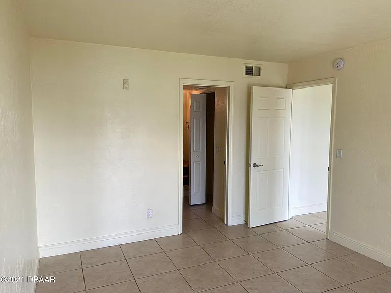 900 S Peninsula Dr #214 — Photo 11