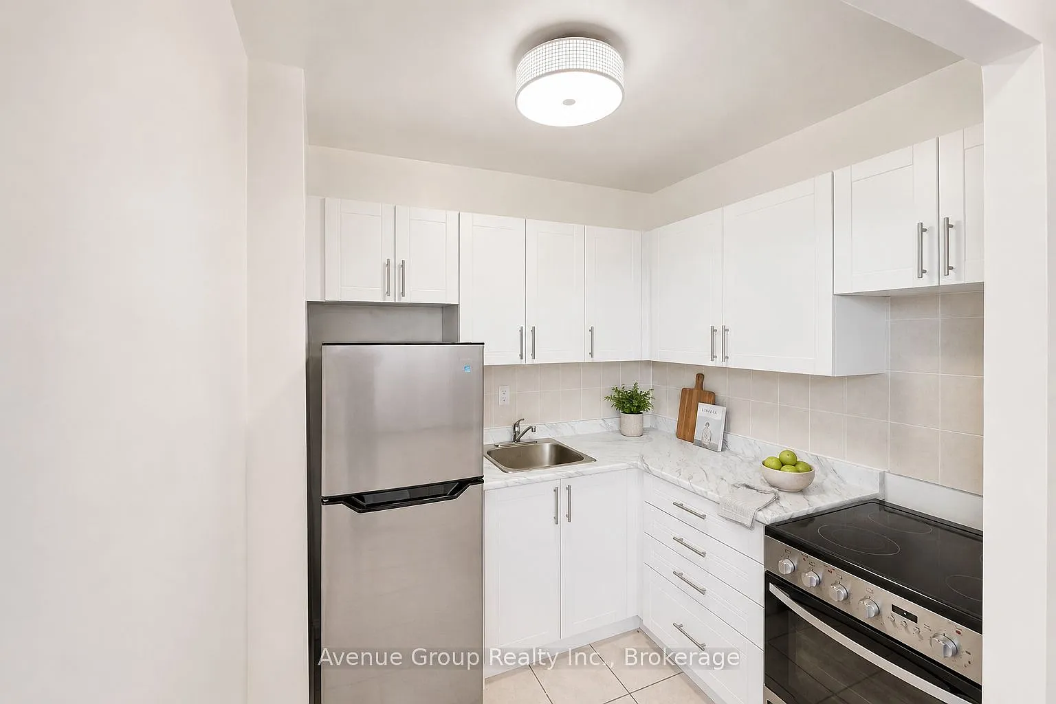 Studio, $1,750 — Photo 2