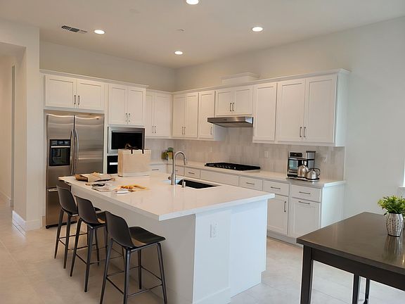 3rd image of 3016 Alverstone Dr