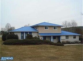2nd image of 1209 Centre Tpke