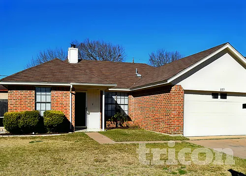 223 Freedom Ln Photo 1