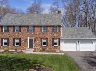17 Shire Dr, Wallingford, CT 06492