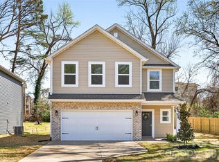 539 Dawn Cir, Charlotte, NC 28213