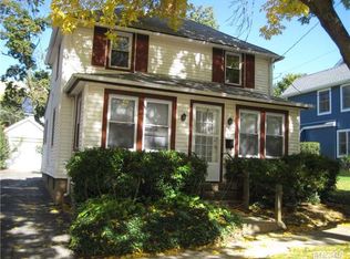 33 3rd St, Manhasset, NY 11030