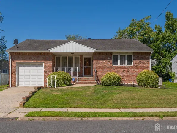 170 Jeffery Rd, Colonia, NJ 07067