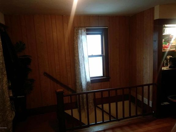 5th image of 6 Saratoga Ave
