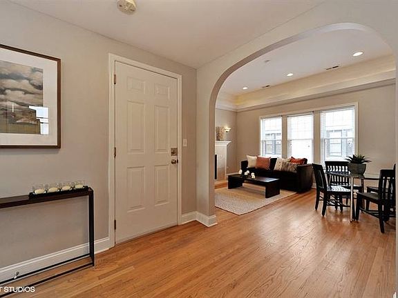 2nd image of 6969 N Wolcott Ave APT B3
