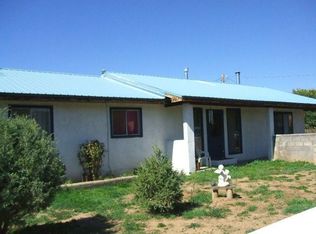 512 Santistevan Ln, Taos, NM 87571