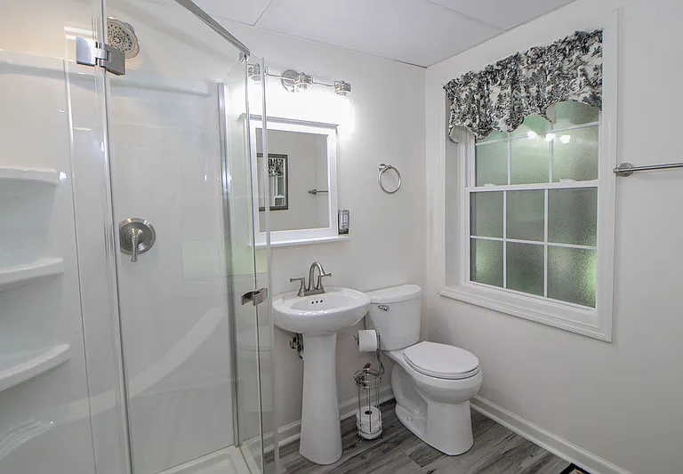 815 Shady Bluff Trl — Photo 14