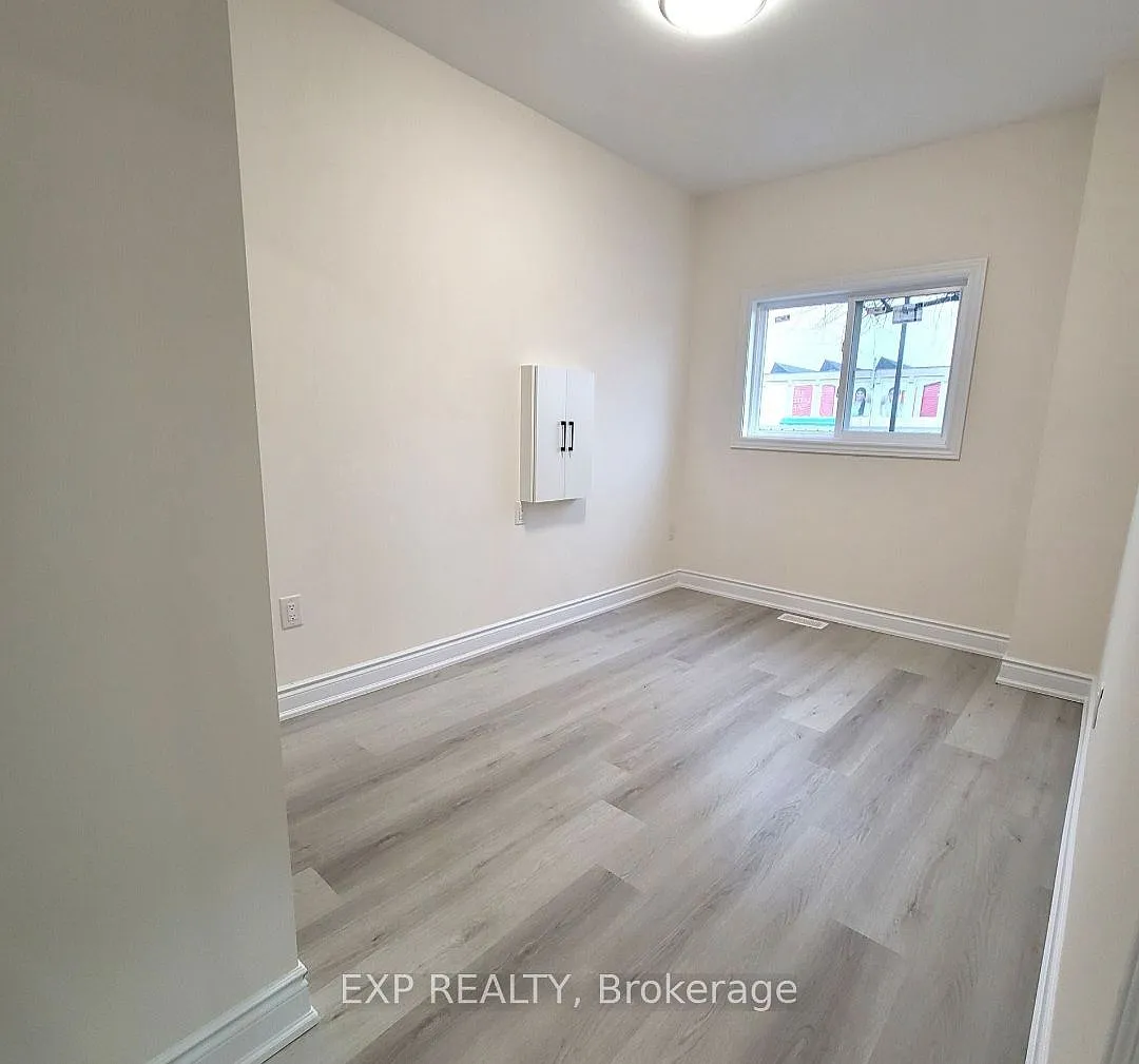 2 bed, $1,650 — Photo 2