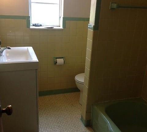 New sink and toilet