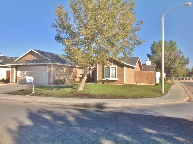 1st image of 719 W Avenue H2