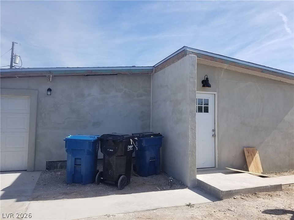 1st image of 2504 Flower Ave