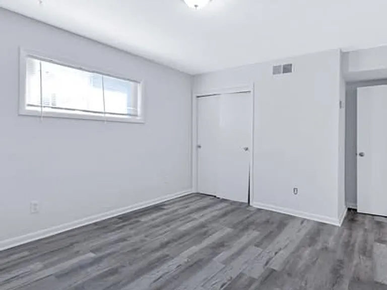 642 Dresden Dr — Photo 19