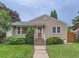 1493 Western Ave N, Saint Paul, MN 55117