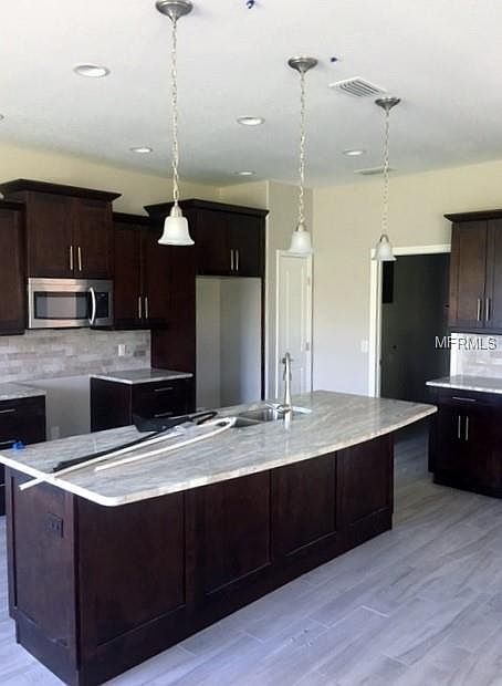 2nd image of 6947 Highlands Creek Ave