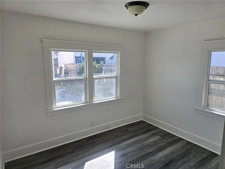 6126 Springvale Dr — Photo 14