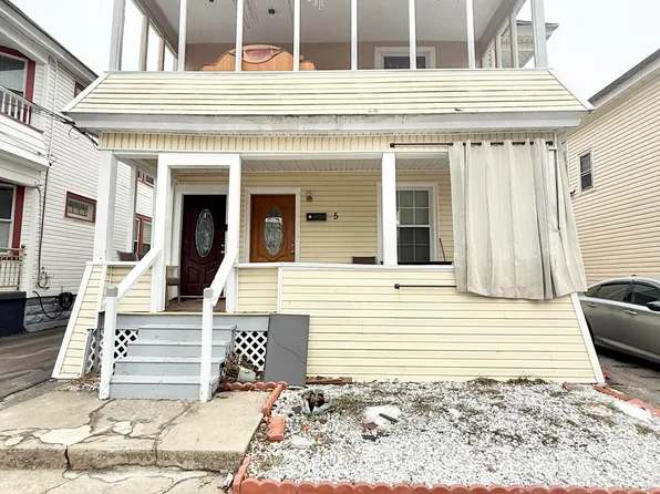 5 Hawk Street, Schenectady, NY 12307