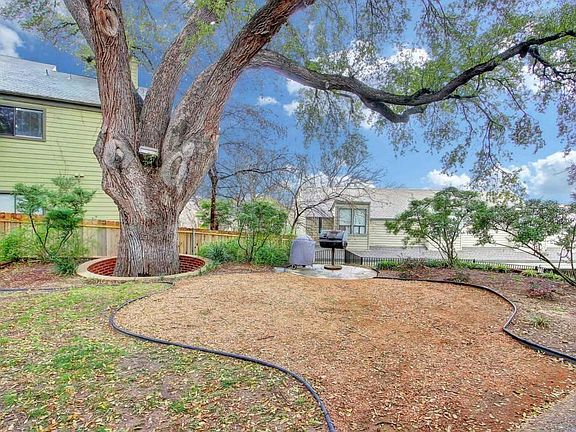 2nd image of 2612 San Pedro St APT 206