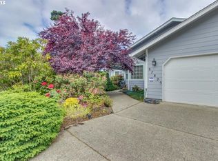 87825 Limpit Ln, Florence, OR 97439