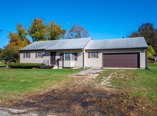 410 S Barber Ave, Polo, IL 61064