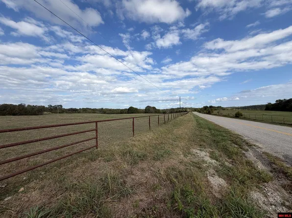 106 Black Gold Trl, Mountain Home, AR 72653
