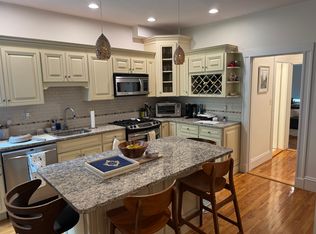 138 Fuller St APT 2, Brookline, MA 02446