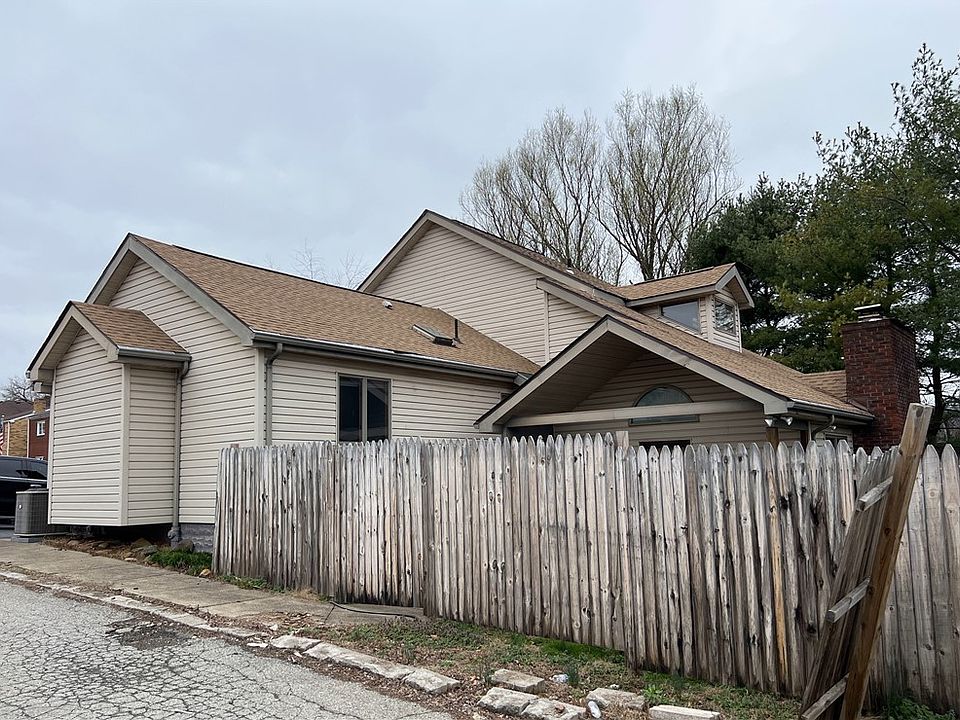 2nd image of 7222 Raymond St