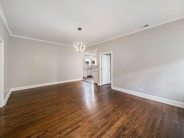 5426 W Jackson Blvd #1 — Photo 4