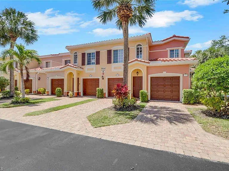 20261 Estero Gardens Cir #108 — Photo 2