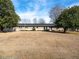 8801 Royal Ridge Dr, Fort Smith, AR 72903