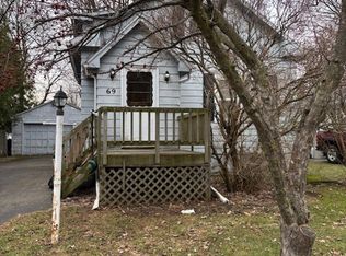 69 Youngs Ave, Rochester, NY 14606