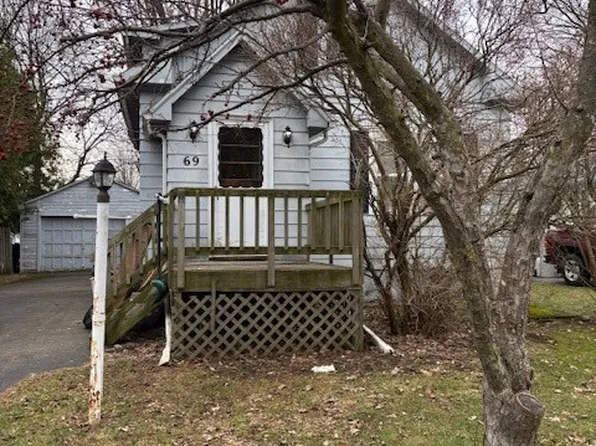 69 Youngs Ave, Rochester, NY 14606