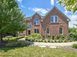 27758 Bridgewater Ct, Lake Barrington, IL 60010