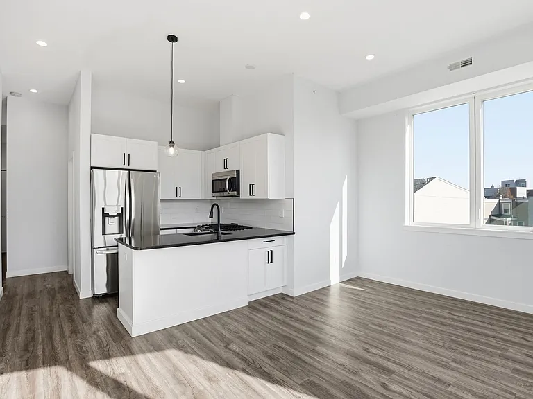 2301 Frankford Ave — Photo 29