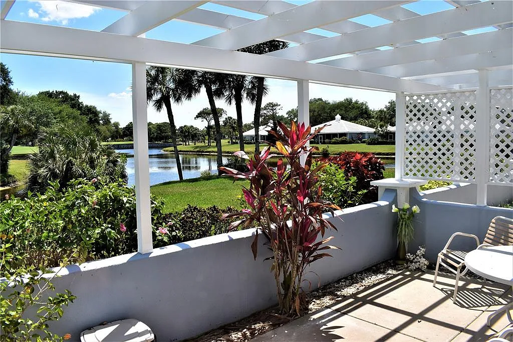 2 bed, 2.0 bath, 1250 sqft, $3,500 — Photo 3