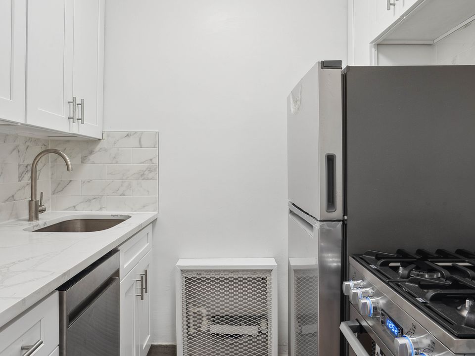 1st image of 435 E 77th St APT 2C