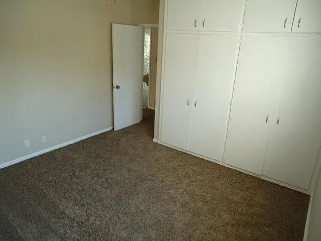1225 N Mansfield Ave #4 — Photo 5
