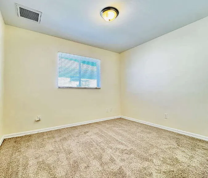 1105 Harold Ave S — Photo 28