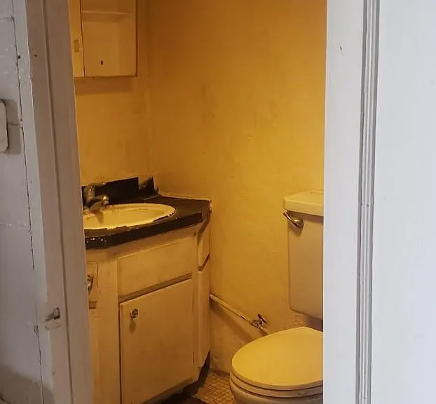 20 Beyrleye Ave — Photo 11