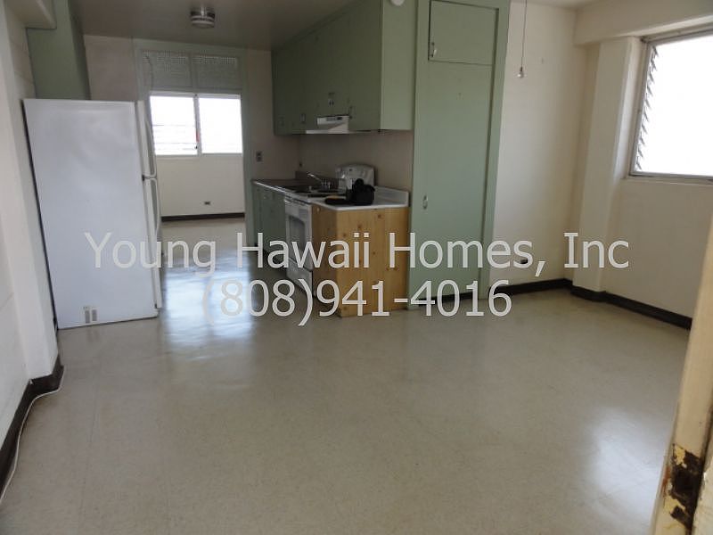 2nd image of 3427 Waialae Ave APT 7
