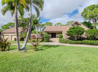 7616 Cumberland Rd, Seminole, FL 33777