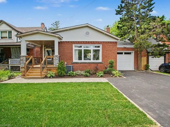 72 Mountain Park Ave, Hamilton, ON L9A 1A3