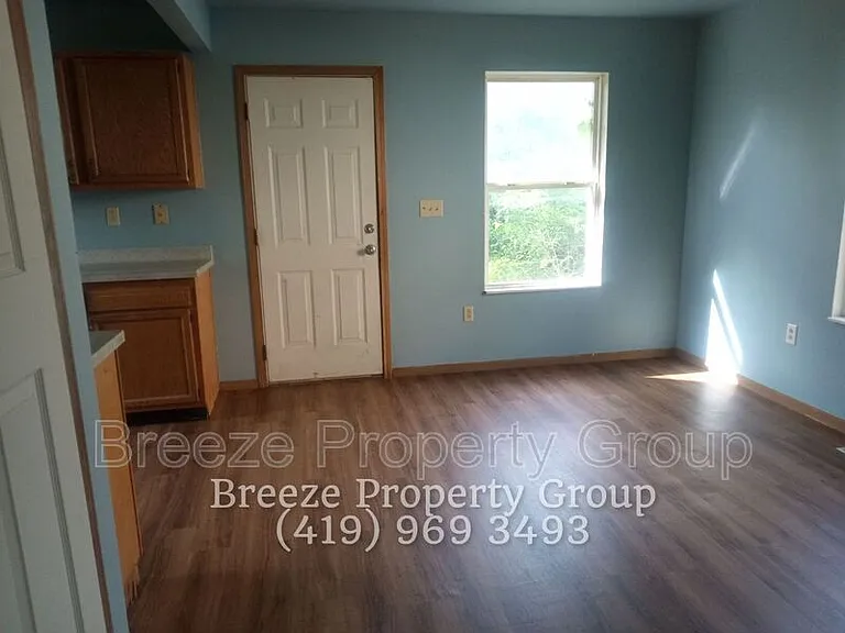 1449 N Huron St — Photo 6