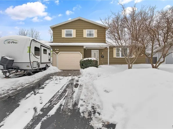 4857 Driftwood Dr, Liverpool, NY 13088