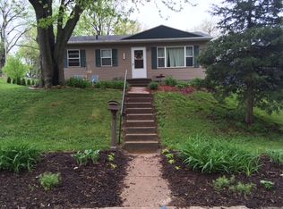 2543 Hawley St, Bettendorf, IA 52722